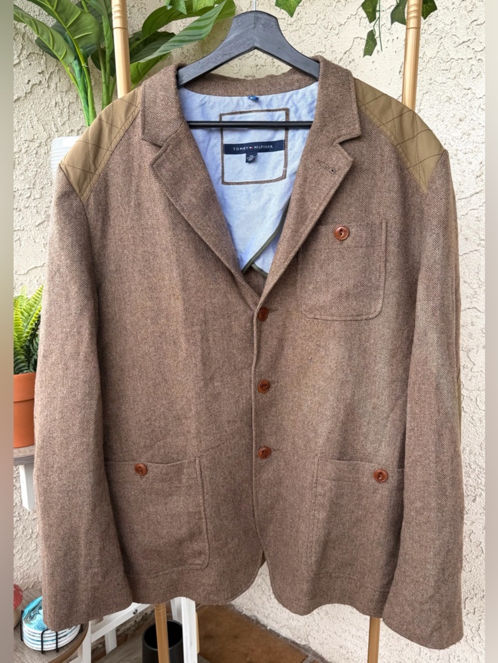 Tommy Hilfiger Brown Wool-Blend Blazer with Quilted Shoulder Panels